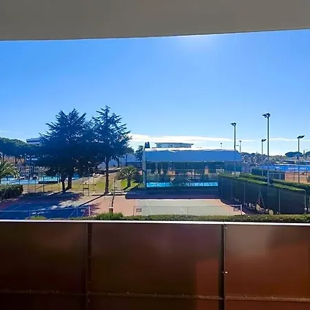 Tennis Cap D'agde, 220 3* آجد